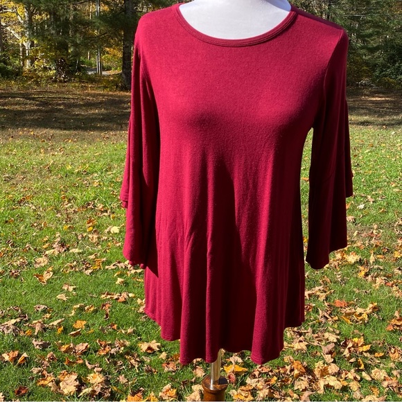 SURVIVAL TOP TUNIC TEE DARK RED SHORT BELL SLEEVE ROUND NECK USA SIZE S - Picture 1 of 10